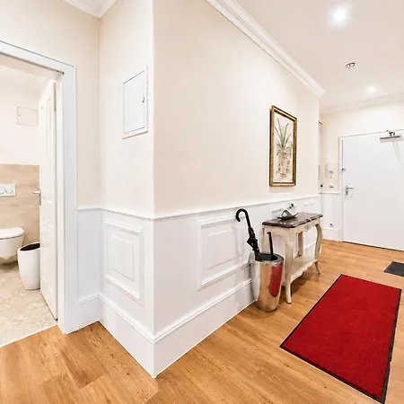 Odin Freya Apartment